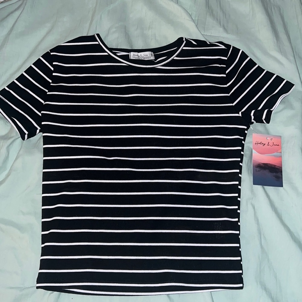 Black and white stripped crop top
